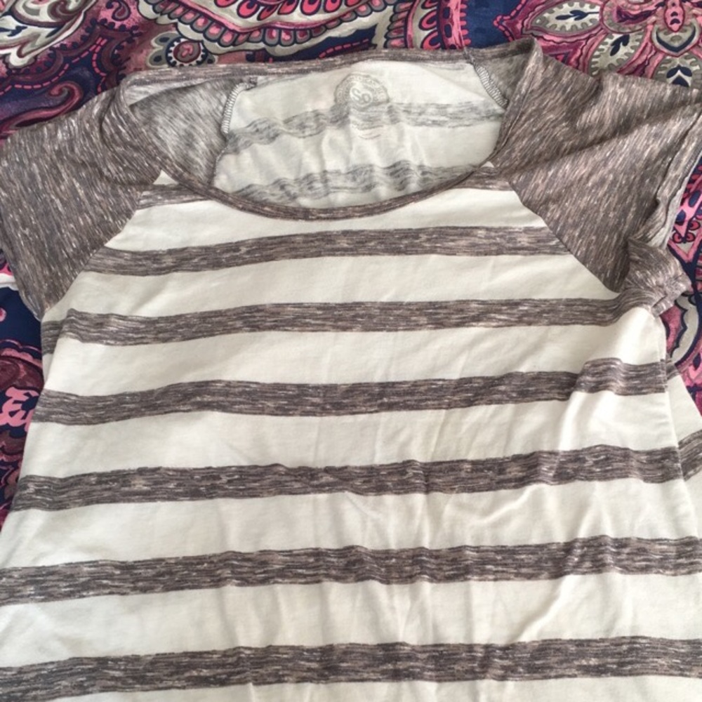 Short sleeve shirt